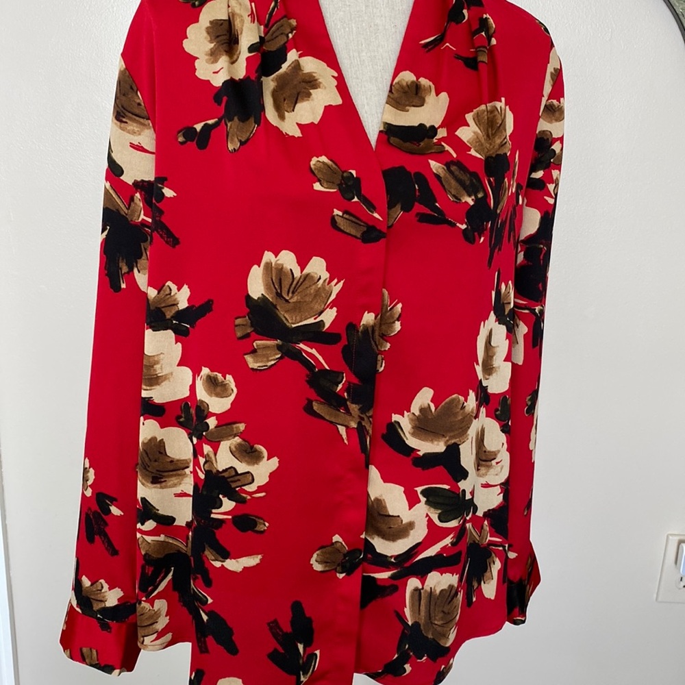 Chico’s 3/XL red floral top